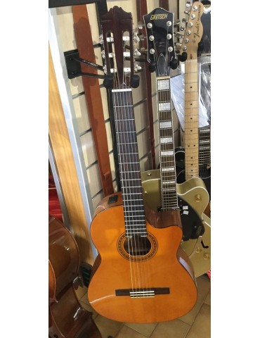 YAMAHA CGX 111 SC CHITARRA CLASSICA SPALLA MANCANTE AMPLIFICATA USATA