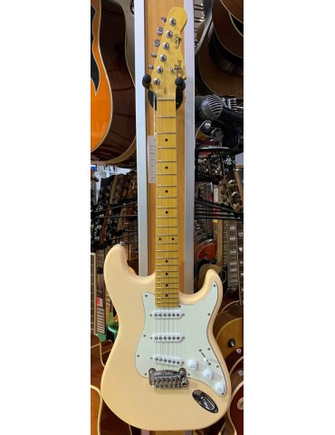 CHITARRA ELETTRICA SOLID BODY G&L S-500 Tribute series vintage white